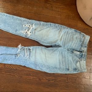 destroyed mom jeans